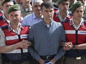 Savaş uçaklarını yönlendiren FETÖ'cü telsiz kayıtlarını inkar etti