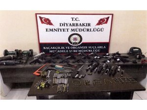 Diyarbakır polisinden silah kaçakçılarına operasyon