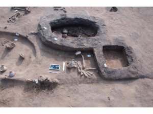 Mısır'da Hiksoslar dönemine ait mezarlar bulundu