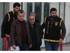 Karısını öldürdü, berberde tıraş olmak isterken yakalandı