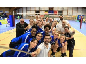 Başkan Çerçioğlu çeyrek finale çıkan sultanları kutladı