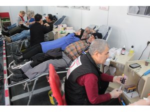 Beyşehir'de kan bağışı kampanyasına yoğun ilgi