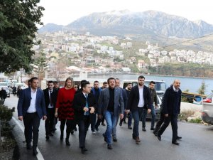 Zeybekci: “Gümbür gümbür değil çisil çisil bir seçim kampanyası yapacağız”