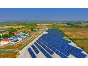 Denizli Büyükşehir Belediyesi’nin güneş tarlaları büyüyor