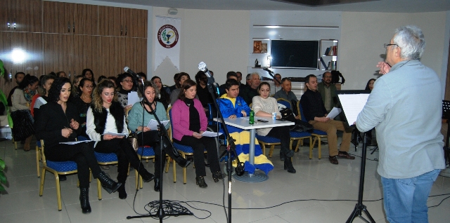 Eczacılara moral konseri
