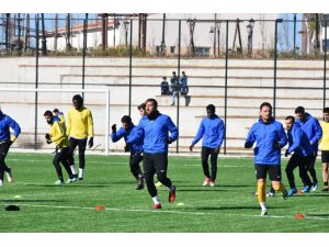 Lider Aliağaspor FK, Bornova Yeşilova maçına bileniyor