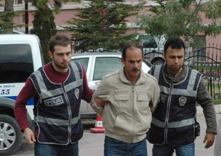 Hastaları "emekli edeceğim" diyerek dolandırıldı