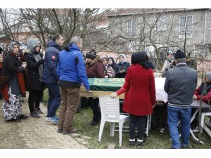Engelli genç göz yaşlarıyla uğurlandı