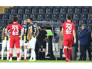 Fenerbahçe, Ümraniyespor karşısında yine kızardı