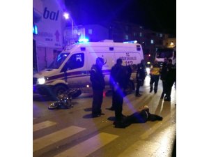 Çevre yolunda otomobil ile motosiklet çarpıştı: 2 yaralı