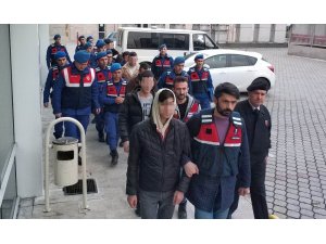 Jandarmanın uyuşturucu operasyonu: 10 şahıs adliyede