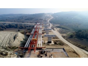 İstanbul-Bursa-İzmir otobanın 29 Ekim’de tamamıyla açılıyor