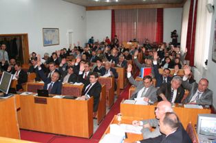 Köstere Göstere oldu