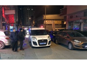 Avukatlık binası önünde silahla yaralama