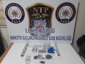 Uyuşturucu operasyonunda 2 gözaltı