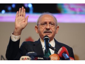 Kemal Kılıçdaroğlu gitsin mi kalsın mı?