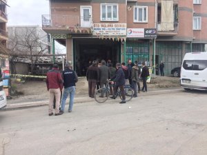İşyerinde vurulmuş halde bulundu