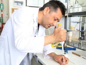 Konyalı akademisyen borlu malzeme geliştiriyor