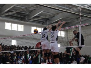 TVF Erkekler 1. Lig: Solhanspor: 3 - TKD Torul Gençlik: 0