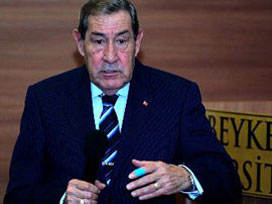 Büyükanıt'ın katıldığı panelde skandal!