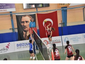 İdman Yurdu, Sultan Spor  Voleybol Takımını 3-0 mağlup etti