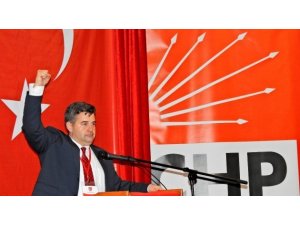 Ekrem Oran CHP Çeşme Belediye Başkan adayı oldu