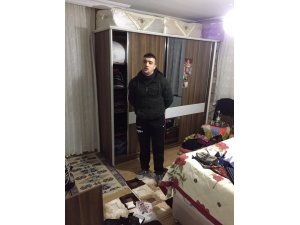 Polis yaralamaktan sabıkalı hırsıza bekçilerden suçüstü