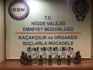 Yolcu otobüsüyle kaçak içki taşırken yakalandı