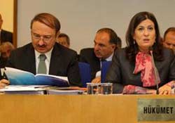 Bakan Çubukçu'nun zor anları...