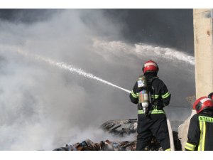 Çakmak fabrikasındaki yangın kontrol altına alındı