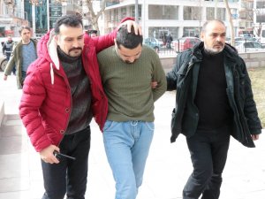 Boğazı kesilmiş halde bulunan Afgan kadını kocası öldürmüş