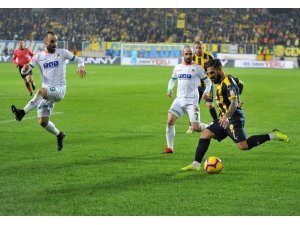 Spor Toto Süper Lig: MKE Ankaragücü: 0 - Aytemiz Alanyaspor: 1 (İlk yarı)