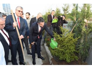 Bakan Pakdemirli: "Tarım, savunma sanayisinden daha önemlidir"