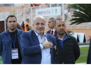 Sancak: "Sakın akbabalar beklemesinler avuçlarını yalarlar"