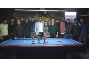 Bilardo turnuvası başladı