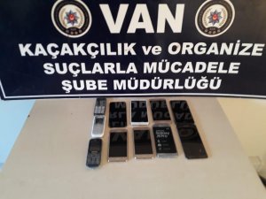 Van’da cep telefonu kaçakçılığı