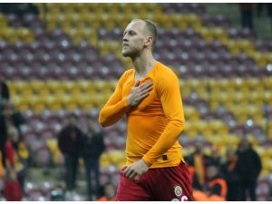 Semih Kaya ilk kez 11 oynadı