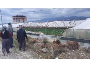 Demre’de çıkan hortum ucuz atlatıldı