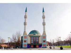 Hollanda'daki Müslümanlardan cami saldırılarına karşı güvenlik talebi