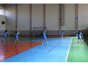 Badminton müsabakası yapıldı