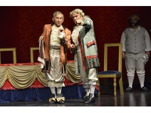 "Kibarlık Budalası", İKÜ sahnesinde