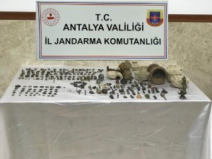 Antalya’da tarihi eser operasyonu
