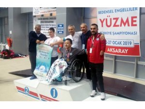 Siirtli engelli sporcular başarıya kulaç attı