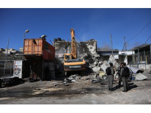 İsrail Doğu Kudüs'te Filistinlilere ait binayı yıktı