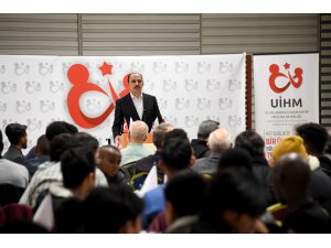 Başkan Altay Uluslararası İmam Hatip Lisesi öğrencileriyle buluştu