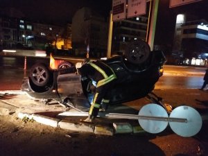 Denizli’de otomobil yaklaşık 150 metre sürüklenip takla attı