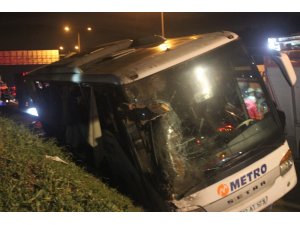 İstanbul’da otobüs devrildi: 2 ölü 21 yaralı