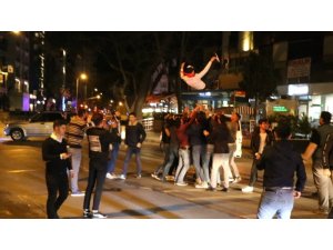 Asker uğurlamasında Kadıköy’ü birbirine kattılar