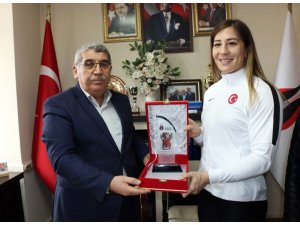 Milli güreşçi Yasemin Adar’ın sıradaki hedefi olimpiyat madalyası