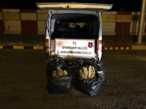 Diyarbakır’da 86 kilogram esrar ele geçirildi